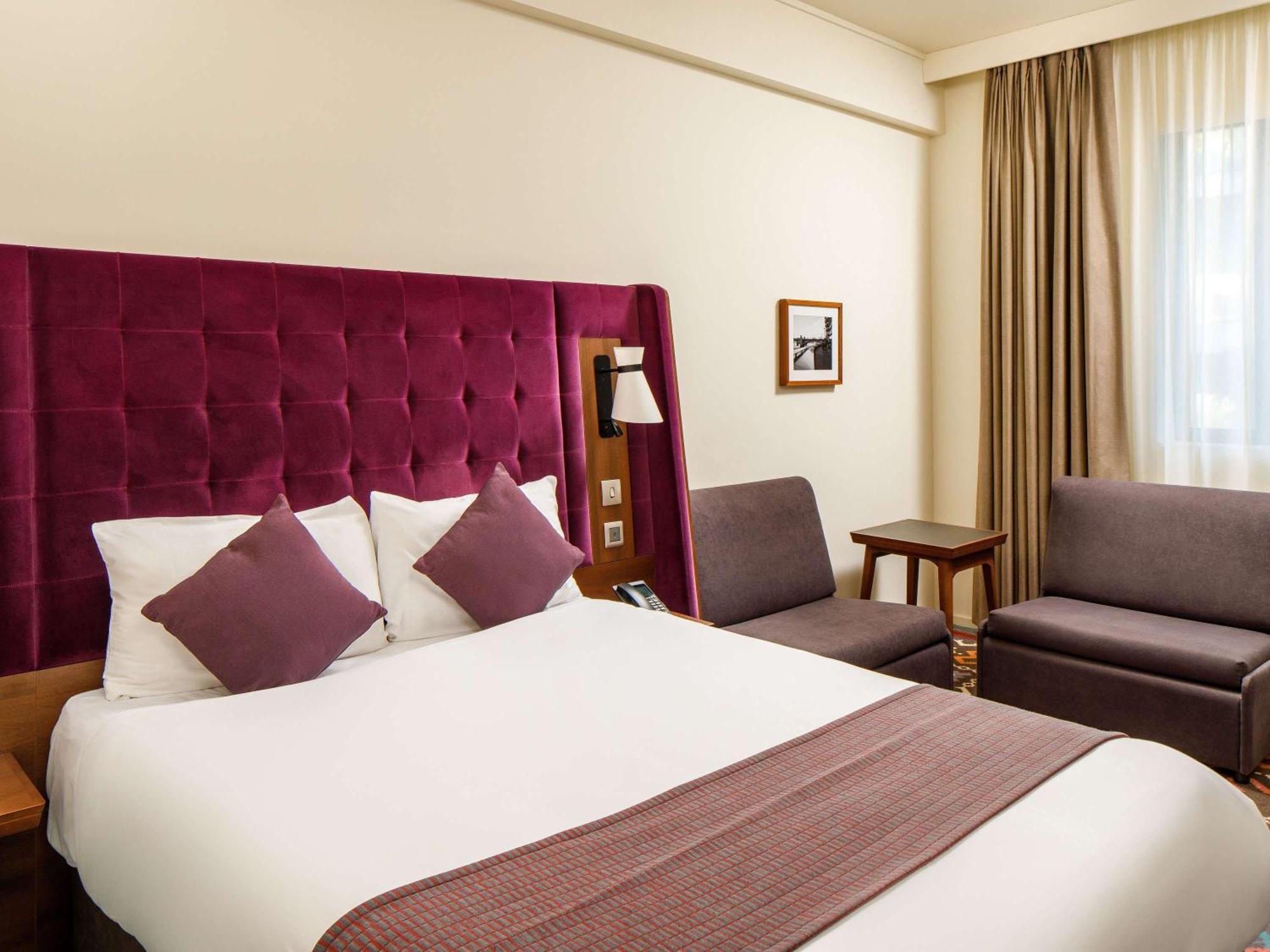 Mercure Bridge Отель