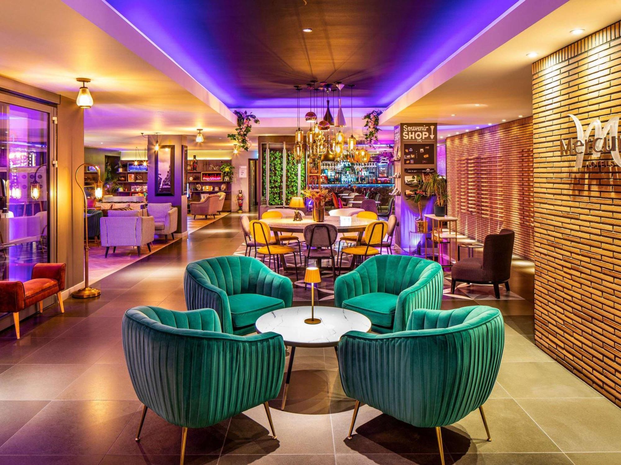 Отель Mercure Bridge