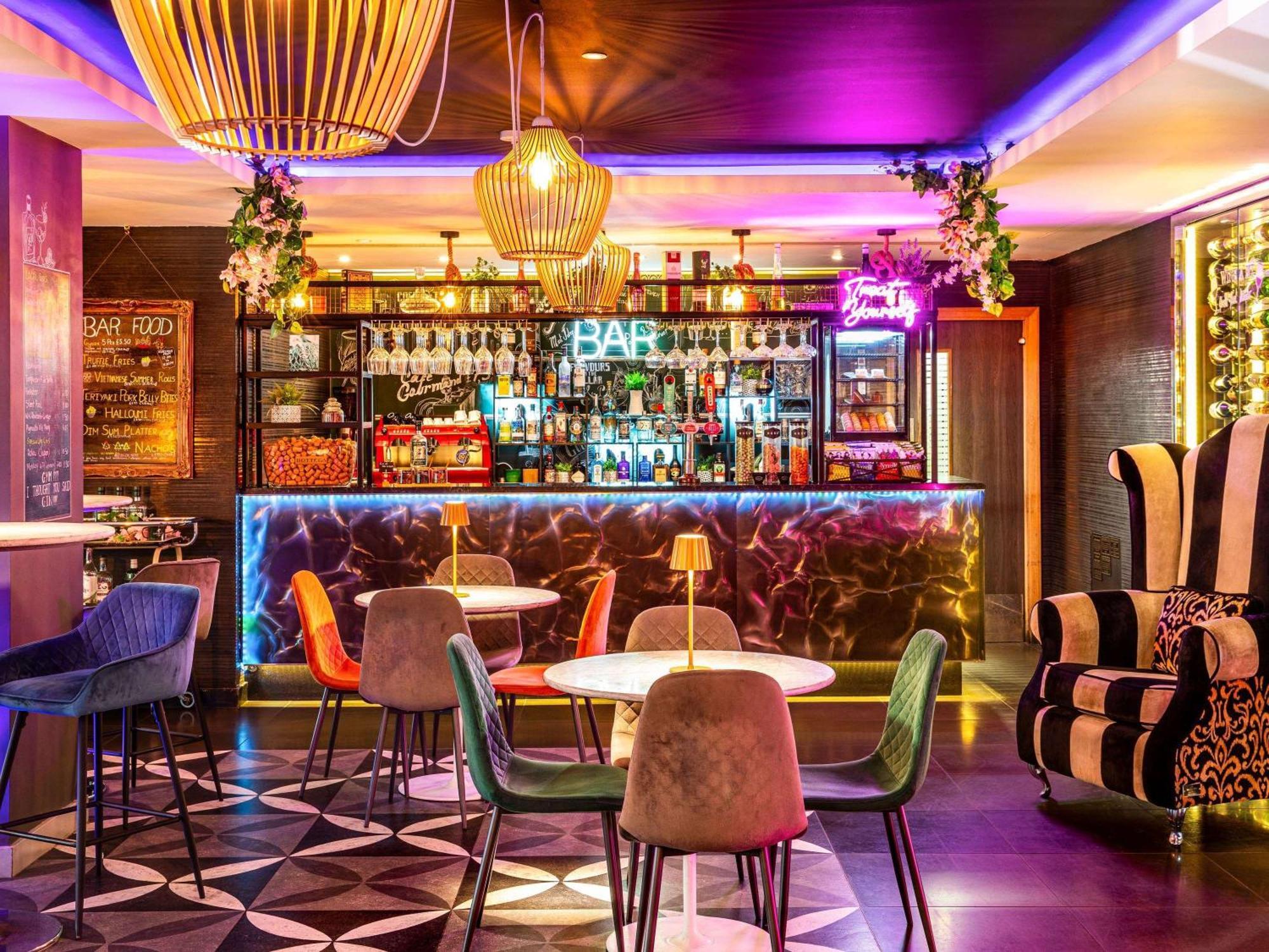 Отель Mercure Bridge 4*