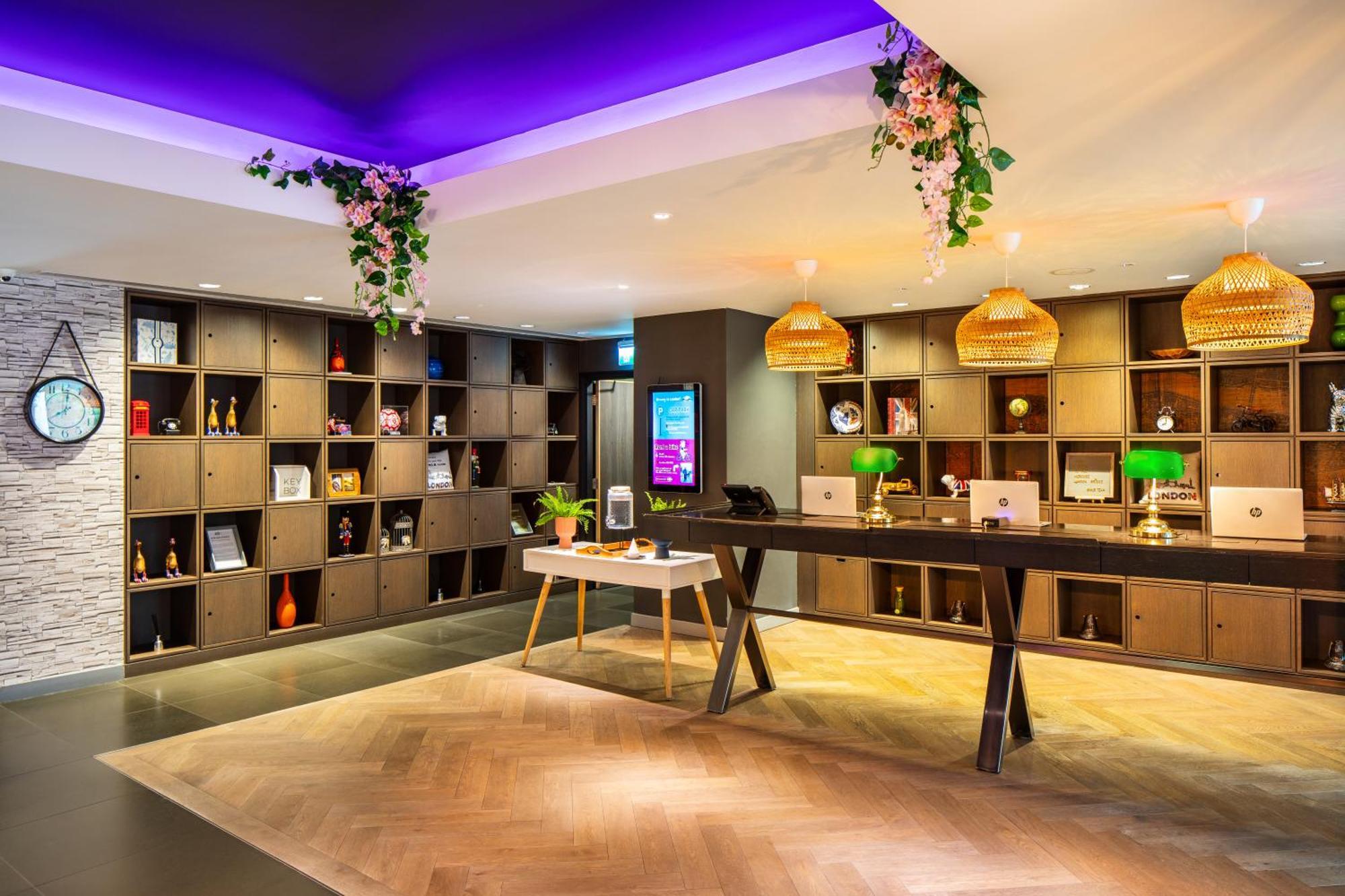 Mercure Bridge Отель